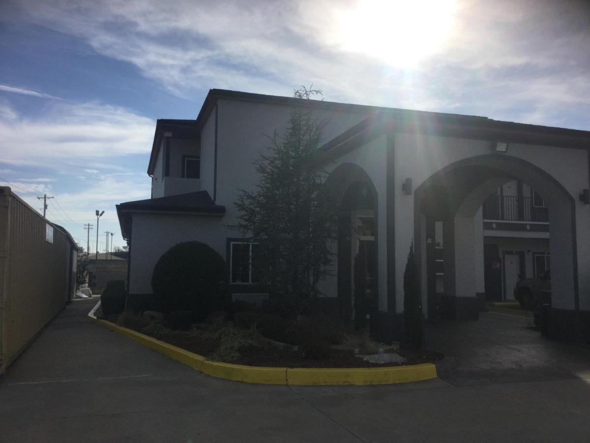 Muskogee Inn And Suites Exterior foto