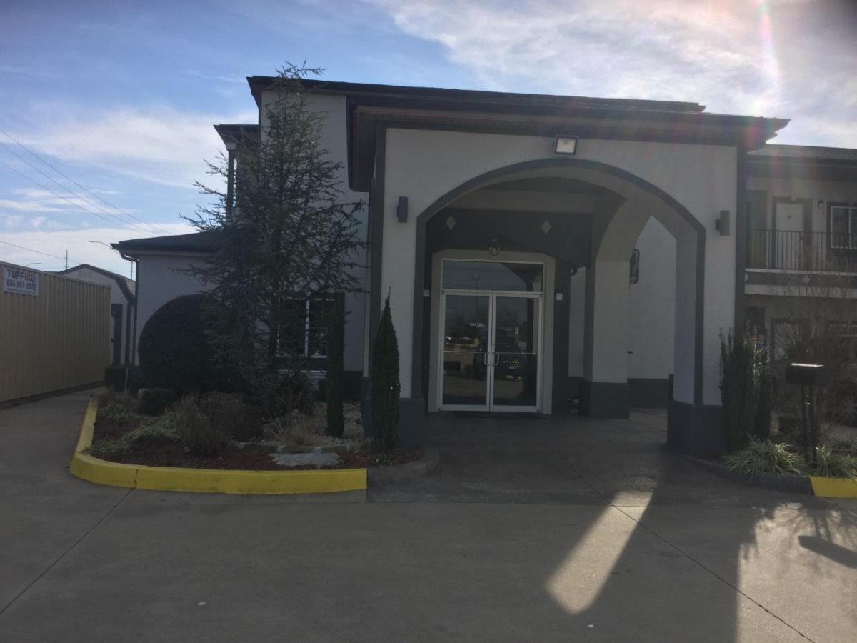 Muskogee Inn And Suites Exterior foto